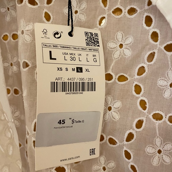 Zara Lace white blouse - Picture 3 of 3
